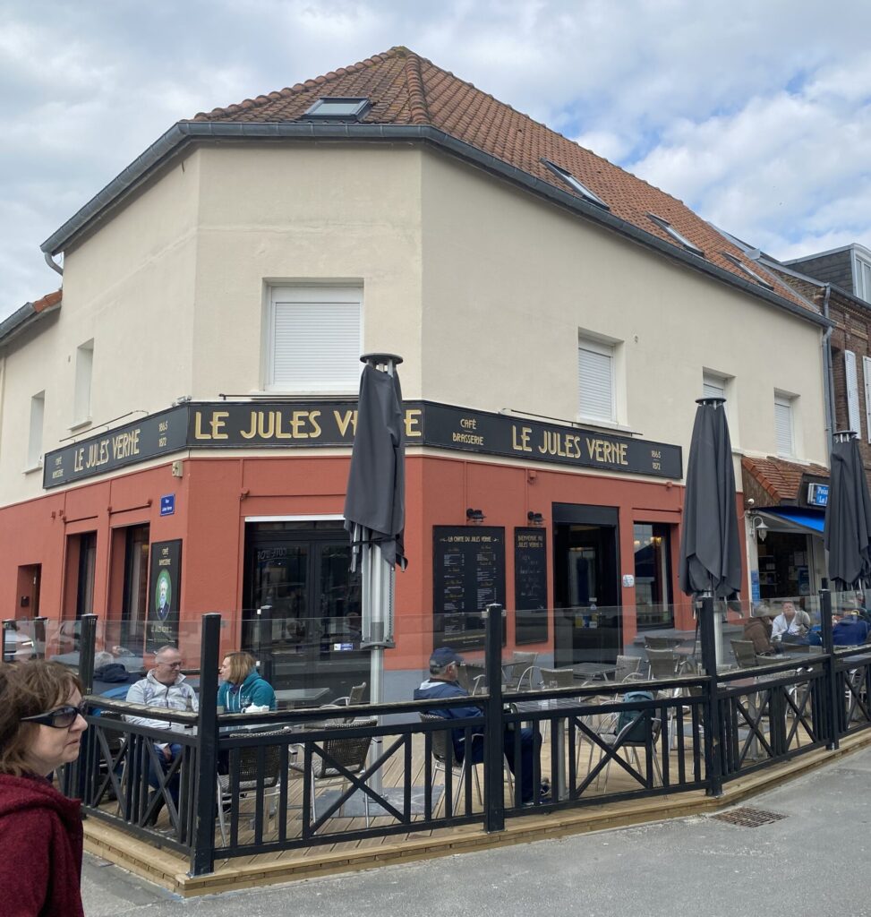 Jules Verne’s pub